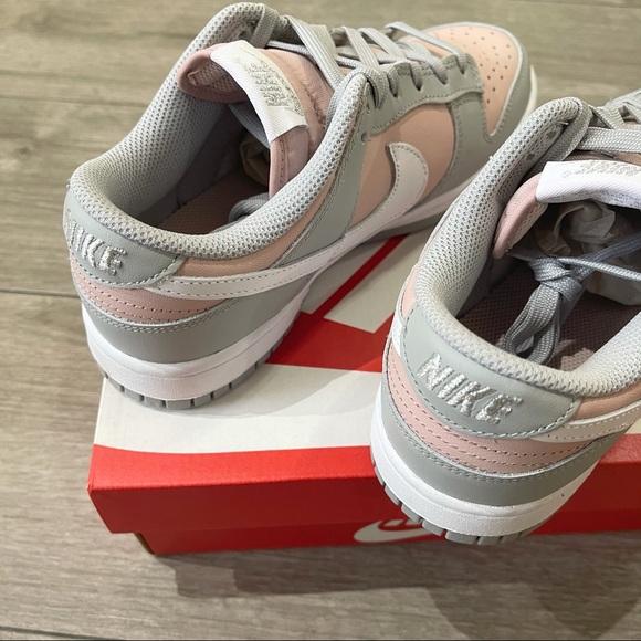 Nike Dunk Low W Pink Oxford - Picture 6 of 9